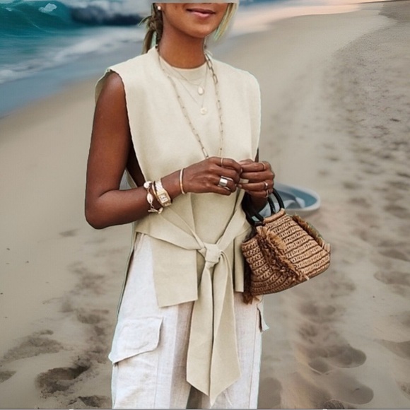 Elegant Apricot Knitting Tank Top W/ The side Open W/Belt Thick Tunic Style Top - Picture 2 of 10